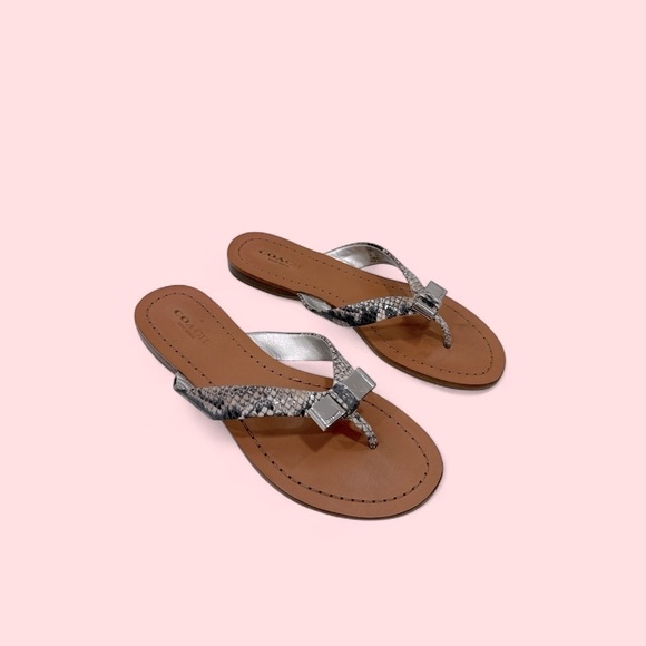 Coach Silver Sandals with Decorative bow Coach Sable Thong Sandals Women’s 5 B - Picture 8 of 11